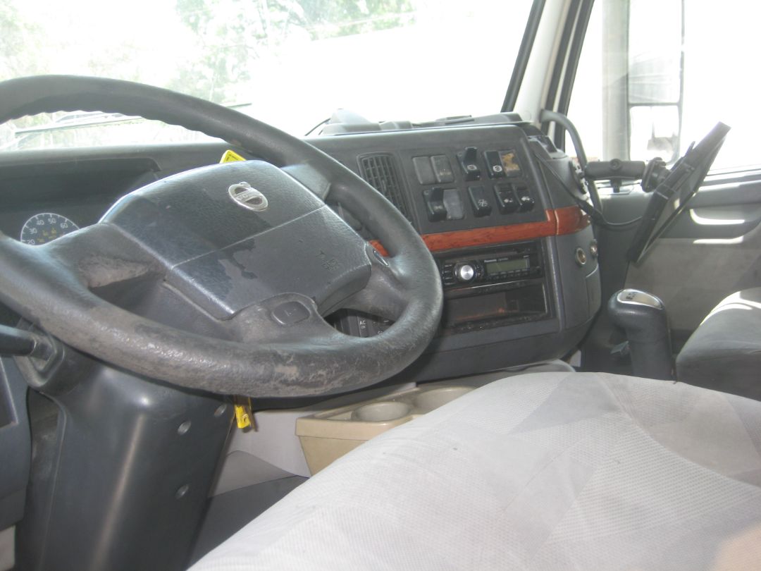 2008 VOLVO VLN - Image 6